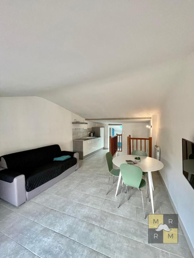 Le Donjon - Vue Cite Pied Cite Medievale Neuf 카르카손 외부 사진